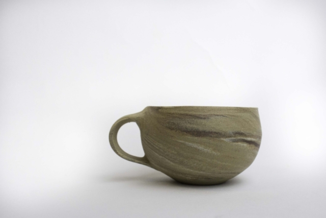 kleine handgemachte Tasse